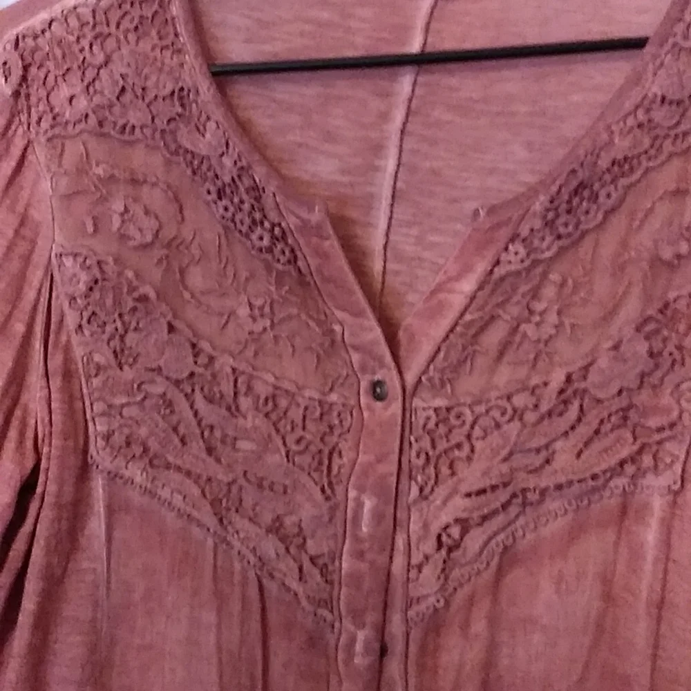 REBA BLOUSE - Picture 2 of 4